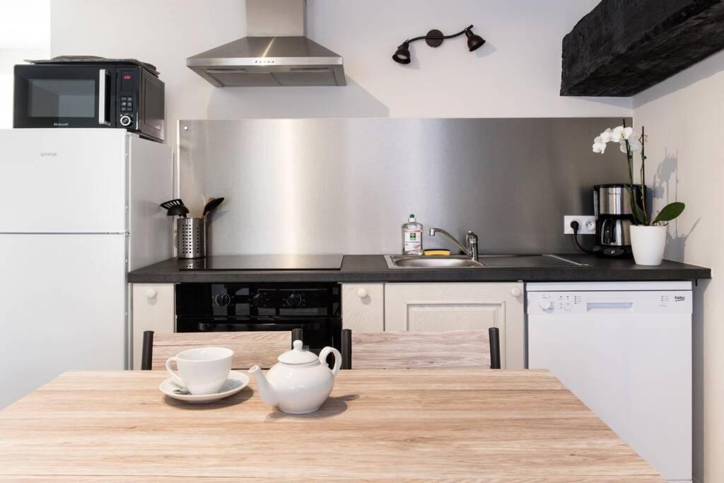 라쿠르드쉬르메르 Beau T3 *** Pour 2 A 4 Pers Avec Patio Privatif 아파트 외부 사진